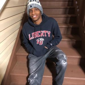 Meet your Posher, Dion